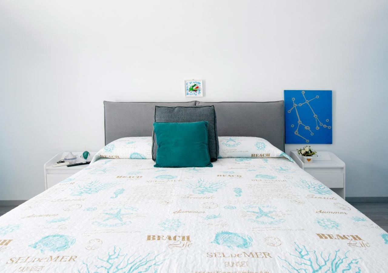 Blue Twins Holiday House Наполи Екстериор снимка